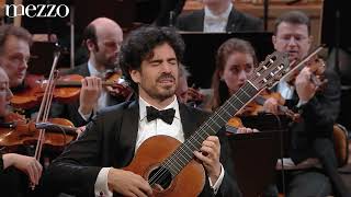 Pablo SáinzVillegas performs Rodrigos Concierto de Aranjuez [upl. by Junno20]