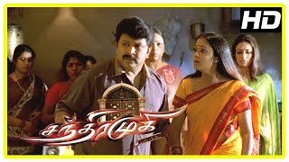 Chandramukhi mass Interval scene  Strange things begins to happen  Rajini comes back to palace [upl. by Onibag]