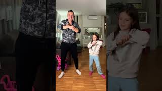 Ludovica Insegna a Ballare Hip Hop a Papà Gennaro 😂 auroraeludovica shorts [upl. by Landes]