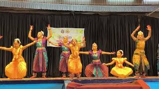 SEMICLASSICAL performance of ching ming guruvayoor temple [upl. by Suilenroc517]