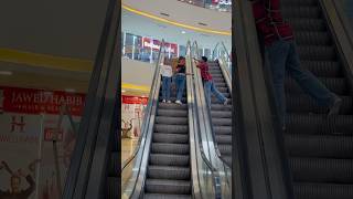 Kya sa kya hua 😂 escalator prank viralvideo funny subscribe youtubeshorts [upl. by Uyerta]