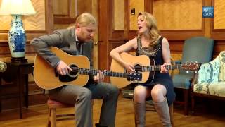 Derek Trucks amp Susan Tedeschi  Rollin and Tumblin Acoustic [upl. by Akined463]