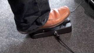 Jim Dunlop GCB95 Cry Baby Wah [upl. by Akimaj]