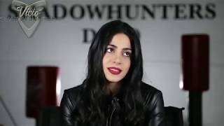 LEGENDADO Shadowhunters Emeraude Toubia conta seu maior arrependimento na Segunda Temporada [upl. by Airliah]