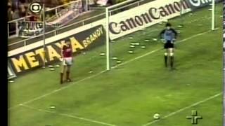 Brasil 2 x 1 USSR  Jogo Completo  Copa do Mundo 1982  Jogos Históricos 30 [upl. by Liliane]