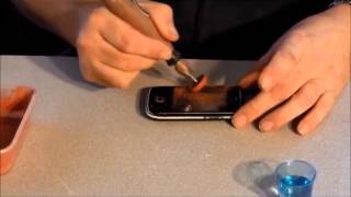 How To Polish Scratches From A Touch Screen Phone using ianspolishingkits from ebaycouk [upl. by Nylia445]