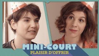 Plaisir doffrir feat Eleonore Costes  Minicourt [upl. by Ynaffyt]