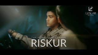 RISKUR  Tak Memaksa Bertahan Official Music Video [upl. by Nairbal173]