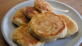 QuarkPfannkuchen mit Apfel  Сырники с яблоком  Quark pancakes with apple russian food [upl. by Melia391]