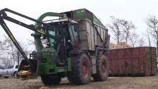 NHS 1400f on Claas Xerion 3300 Skovbyholm Gront [upl. by Annim186]