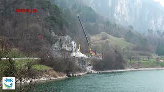 Frana lago di Ledro lavori di ripristino della SStatale [upl. by Ecinaj]