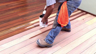 How to apply Ipe oil or Exooil on an Ipe decking  From wwwnationaldeckingcom [upl. by Caprice]