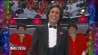 Gigi Sabani canta quotA me mi torna in mente una canzonequot sigla di Premiatissima 1983 [upl. by Leind]