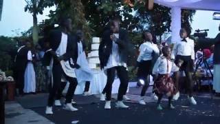 Kadondo style wedding performance with Ghetto Kids [upl. by Quintessa]