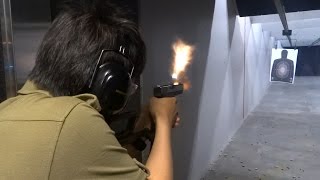 実弾射撃 グロック 18C フルオート Glock 18C Full Auto [upl. by Thurmond]