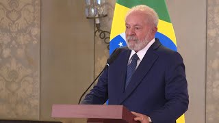 Lula recua sobre não prender Putin em caso de visita ao Brasil  AFP [upl. by Nylirrej]