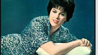 Patsy Cline  The Wayward Wind lyrics [upl. by Heringer333]