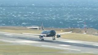 Extreme Airliner Landings At Wellington Long Version [upl. by Assetan]