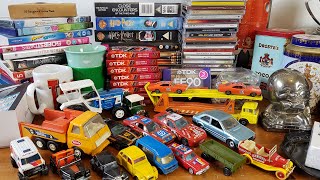 Dumpster Diving UK  Vintage toy cars  CDs  DVDs  Scrap Metal [upl. by Danie61]