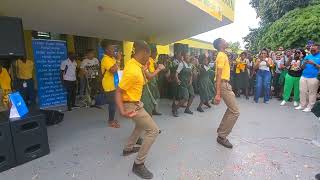 St Jago High QUIZ Victory Dance competition ROUND 1   FOOTWHO WIN [upl. by Diva758]