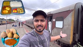 GorakhpurLTT Kushinagar Exp Train Journey Chalti train se Phone gira [upl. by Annaihs]