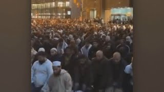 ‘Very concerning’ Hundreds of Muslims gather to pray on Toronto streets [upl. by Alika]