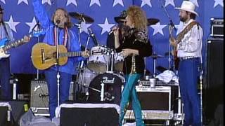 Willie Nelson Arlo Guthrie and Dottie West  The City of New Orleans Live at Farm Aid 1985 [upl. by Garris]