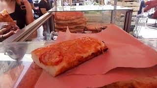 Street Food di Palermo  Lo sfincionello [upl. by Parrott416]