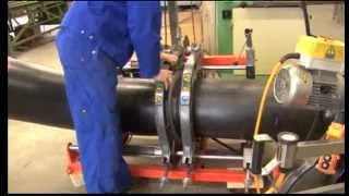 Spiegellassen HDPE buis lassen met hydraulische machine [upl. by Sabian]