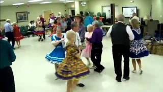 Square dancing in Gulfport Mississippi with Tom Roper caller amp Richard Matthews cuer [upl. by Davilman]