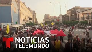 Inconformidad en Perú ante la nueva cuarentena  Noticias Telemundo [upl. by Clapper942]