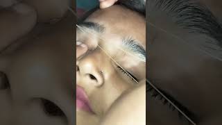 Eyebrow Threading कैसे करे। salon viral shorts salon wax threading eyebrows [upl. by Eelreveb259]