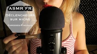 ASMR FR  Déclencheurs sur le pied du micro caresses  pinceaux [upl. by Toile79]