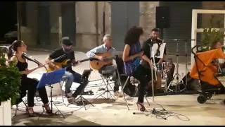 Quizas Acoustic Band  Samba della Rosa [upl. by Nesta]