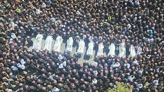 Miles lloran a jóvenes muertos en ataque en Altos del Golán Israel promete responder  AFP [upl. by Aimil]