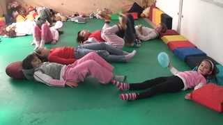 YOGA PER BAMBINI  Listrice che si chiude [upl. by Omik]