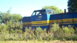 Tren en Ruta 90 en PaysanduUruguay [upl. by Jarib518]