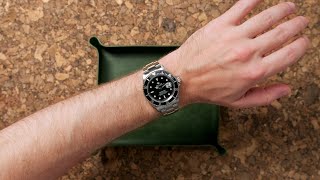 Rolex Submariner 16610  HODINKEE Spec Sheet  What You Need To Know [upl. by Ilrak]