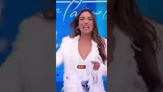 Inês Brasil protagoniza cena polêmica durante o Programa do Silvio Santos [upl. by Marieann]