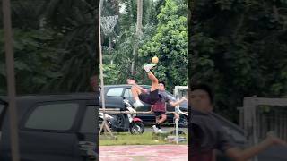 Taping kiri dan Rollspike 🤸🏻🤯rollspike sepaktakraw [upl. by Bunch286]