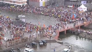 Hindufest Kumbh Mela beginnt [upl. by Ajidahk458]