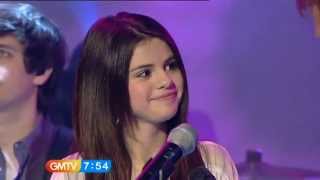 Selena GomezNaturallyen vivo [upl. by Snilloc]