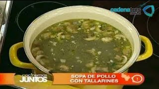 Sopa de pollo con tallarines [upl. by Aicercal]