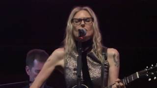 Aimee Mann quotVoices Carryquot Til Tuesday cover Chicago IL 7302018 [upl. by Arramas121]