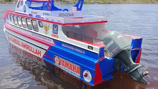 RC BOAT mesin tempel rc yamaha 300 pk [upl. by Nolahc]