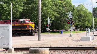 Horn Blaring Bell Ringing KCS 4865 CP 8871 The 39 Coming Into Mason City Yard [upl. by Philana478]