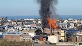 Explosion et incendie à lusine Saipol de Dieppe en SeineMaritime des images impressionnantes [upl. by Anrol]