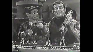 Paul Winchell and Jerry Mahoney “Christmas Bells” [upl. by Alvord536]