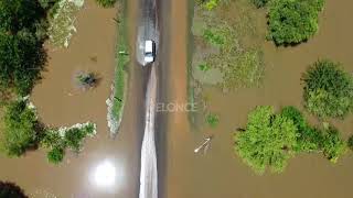 Acceso a Pueblo Liebig está casi cortado por la creciente del río imágenes desde un drone [upl. by Atul583]