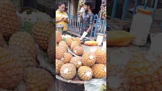 Anaras🍍😍 bech rahe hain banaras wale bhaiya ji♥️ streetfoodblog streetfood food fruits shorts [upl. by Tamar216]